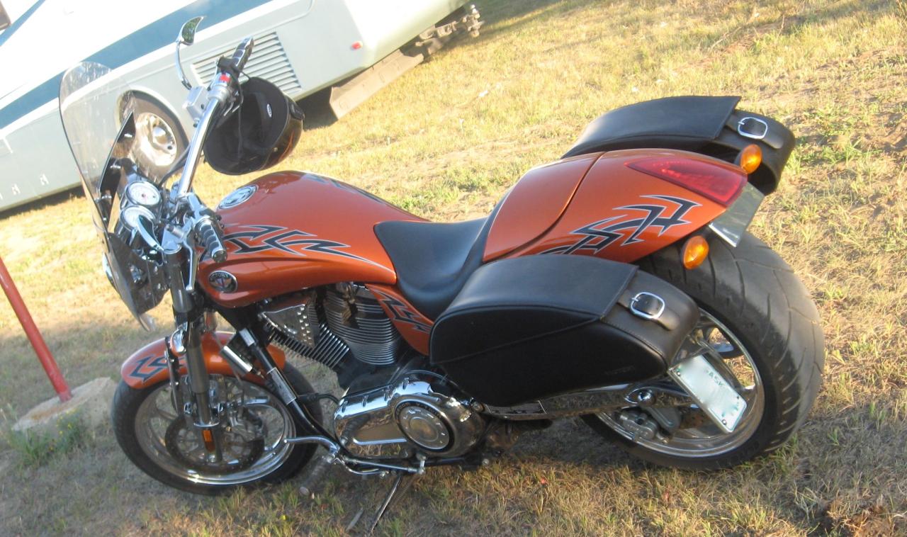 2009 victory vegas how many front rotos