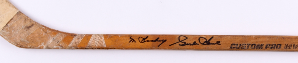 Gordie howe signed stick